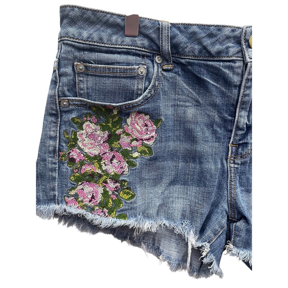 American Eagle Outfitters Stretch Floral Embroidered Denim Jean Shorts Size 14 - Picture 3 of 10
